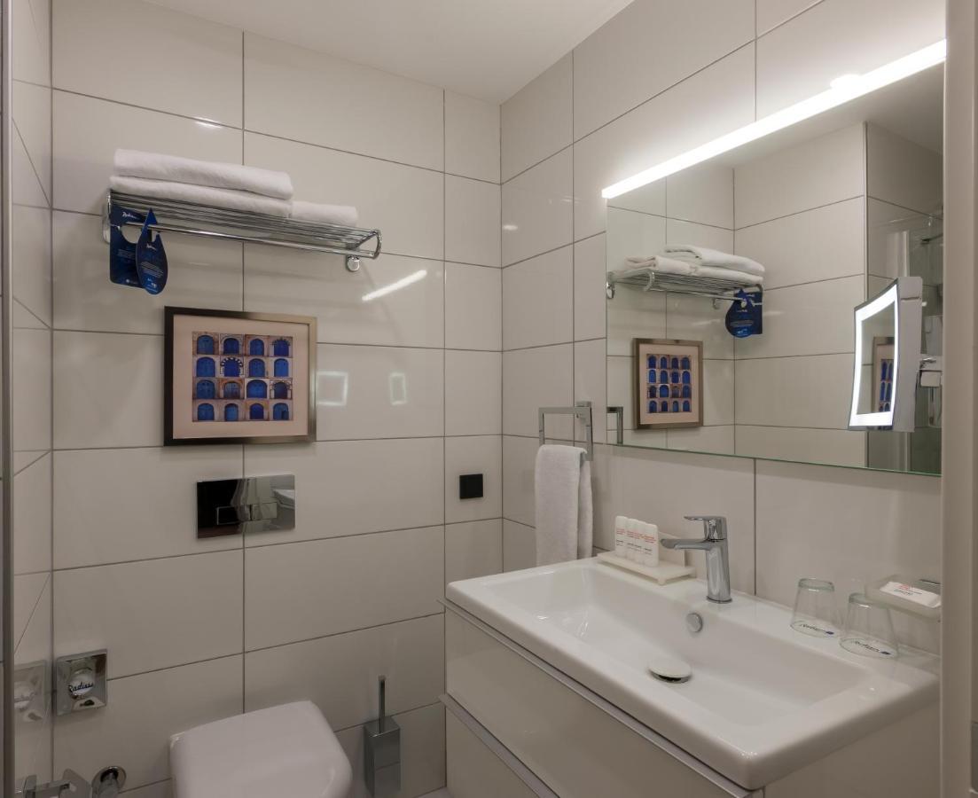 イスタンブールThe Superior Living Batisehirアパートメント エクステリア 写真