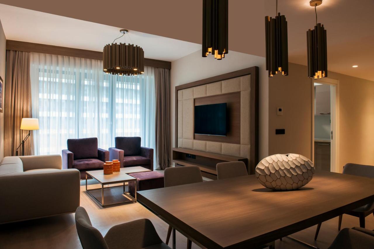 イスタンブールThe Superior Living Batisehirアパートメント エクステリア 写真